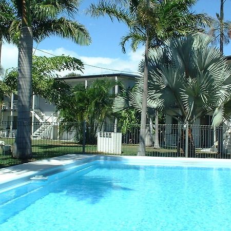 Ocean Breeze Apartments Bowen Extérieur photo