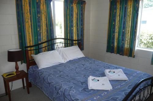 Ocean Breeze Apartments Bowen Extérieur photo