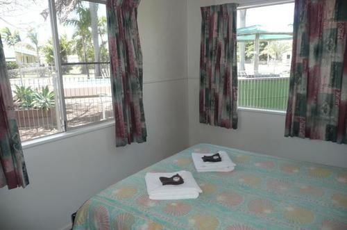 Ocean Breeze Apartments Bowen Extérieur photo