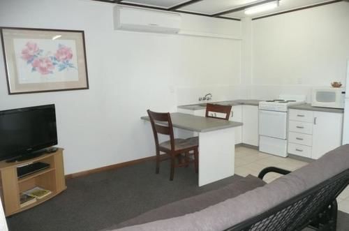 Ocean Breeze Apartments Bowen Extérieur photo