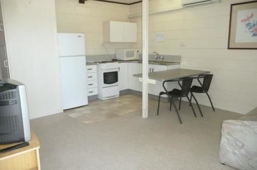 Ocean Breeze Apartments Bowen Extérieur photo
